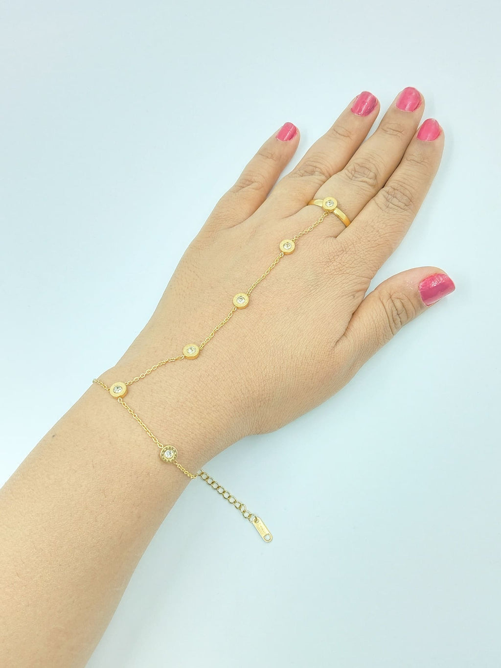 Classic Roman Luxe Hand Chain White & Black Hathphool