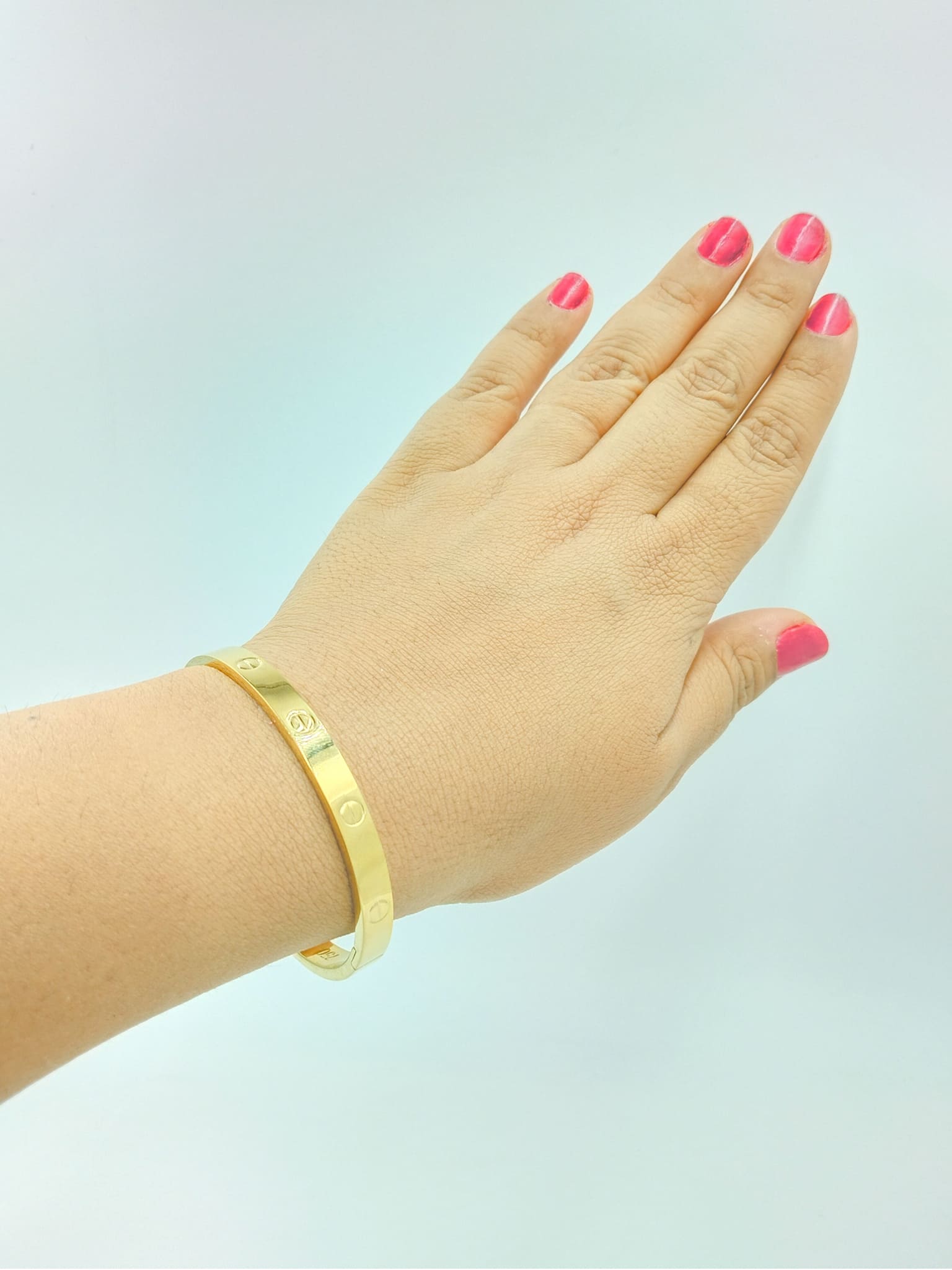 Iconic Cartier Bracelet - Oval