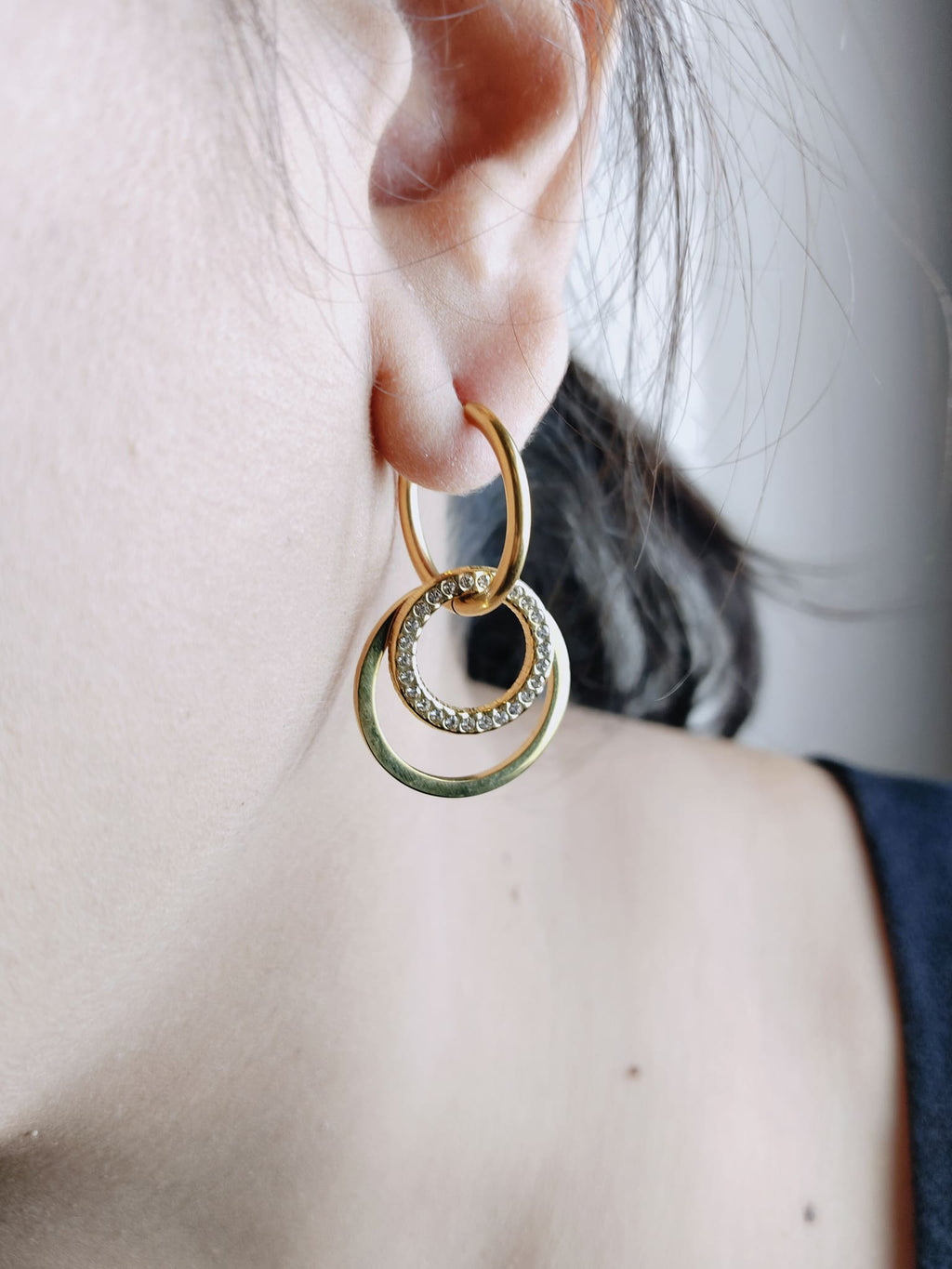 Infinite Style Convertible Hoops: Your 4-in-1 Luxe Set