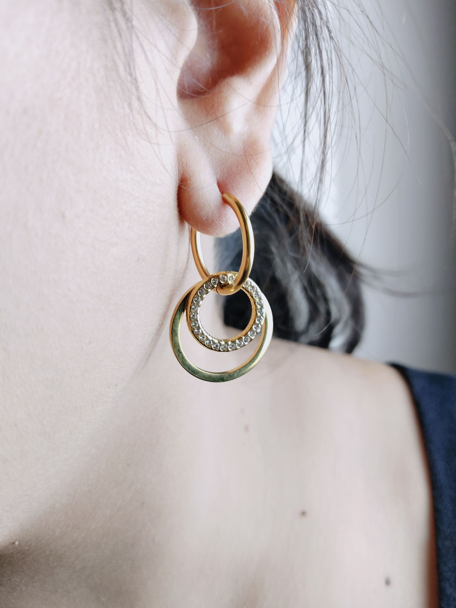 Infinite Style Convertible Hoops: Your 4-in-1 Luxe Set