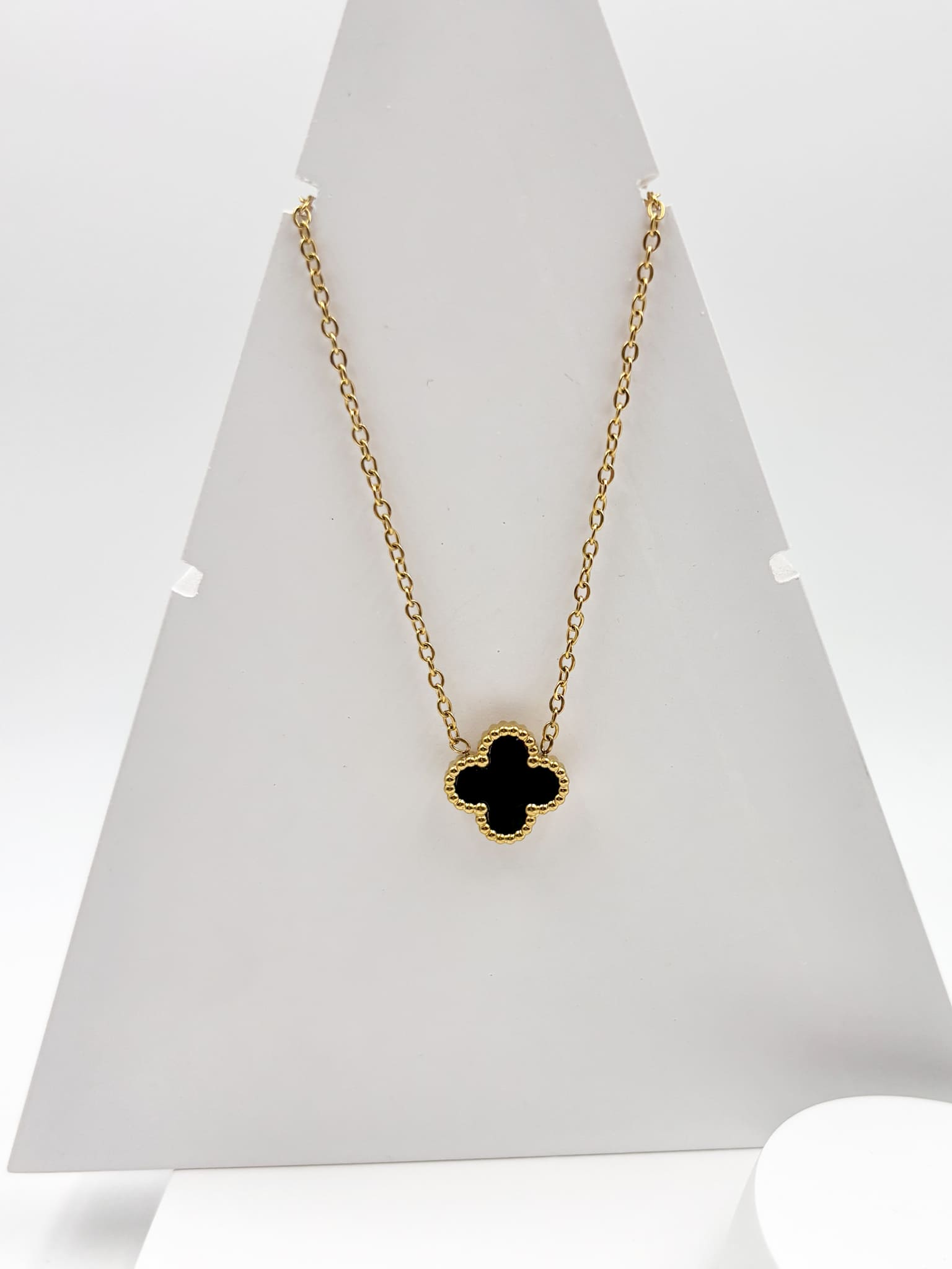 Reversible Black & White Clover Anti-Tarnish 18K Gold Plated Chain