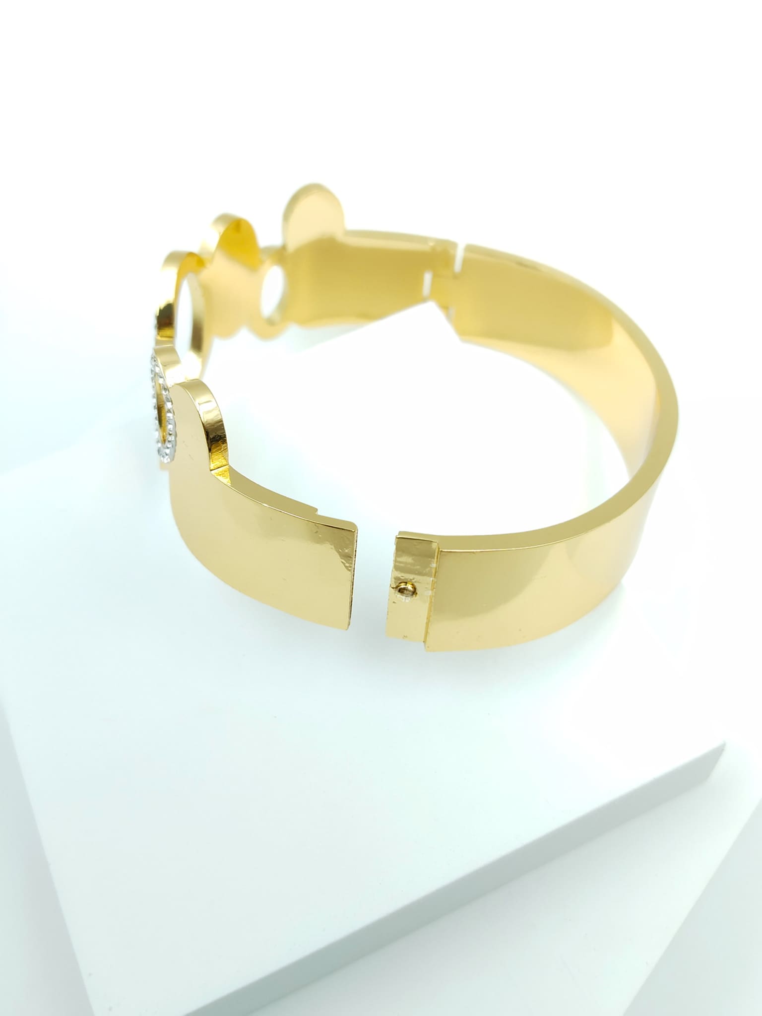 Oval Solitaire Bracelet