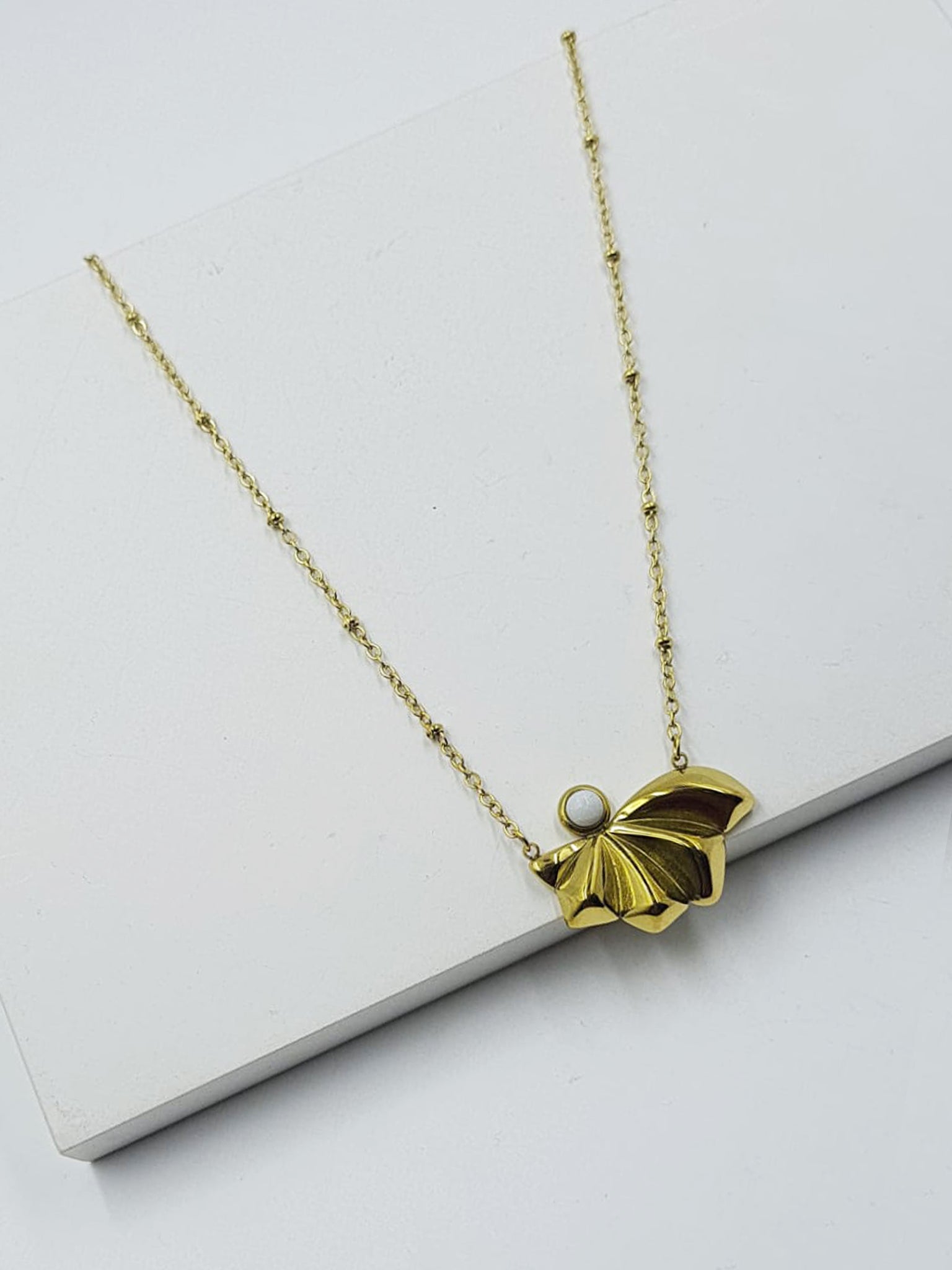 Golden Fan Shell Necklace