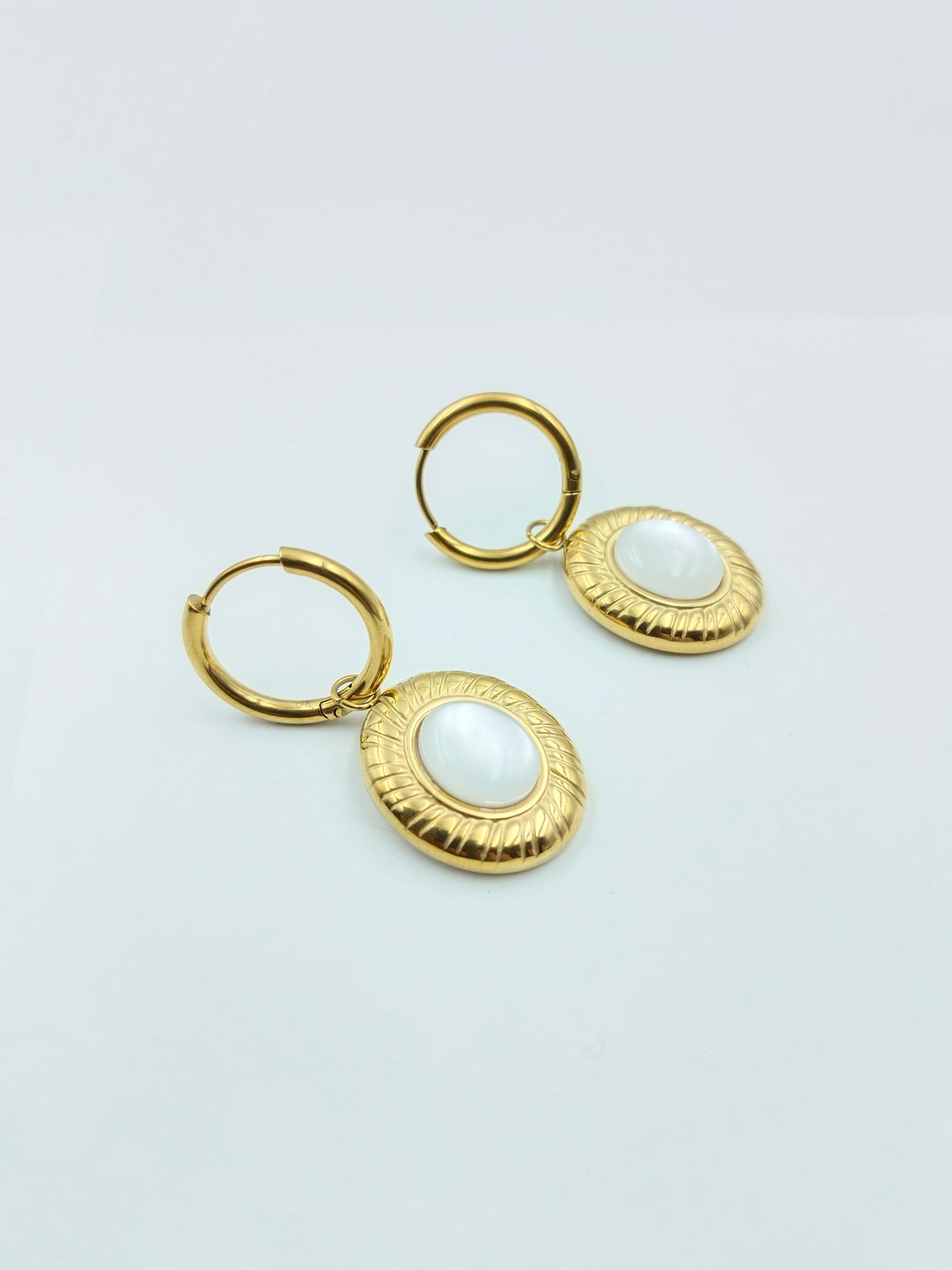 Retro Luxe Convertible Hoops: Your 3-in-1 Style Statement