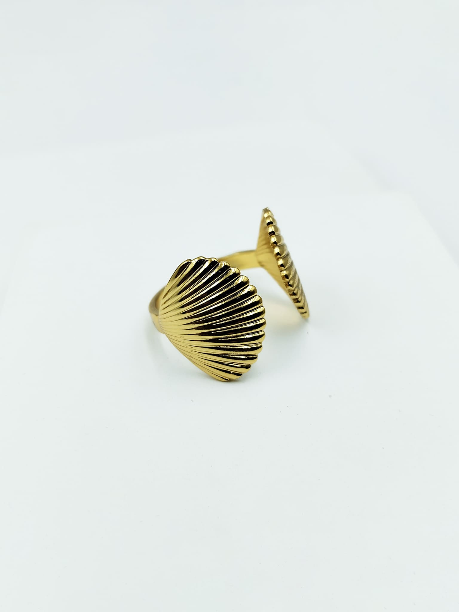 Seashell Embrace Open Ring