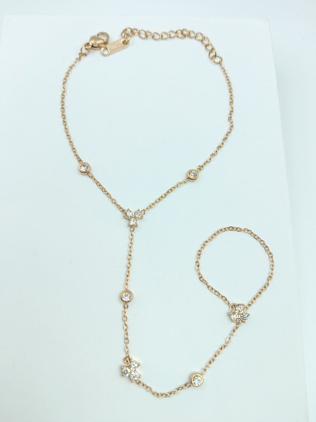 Sparkling Cluster Hand Chain